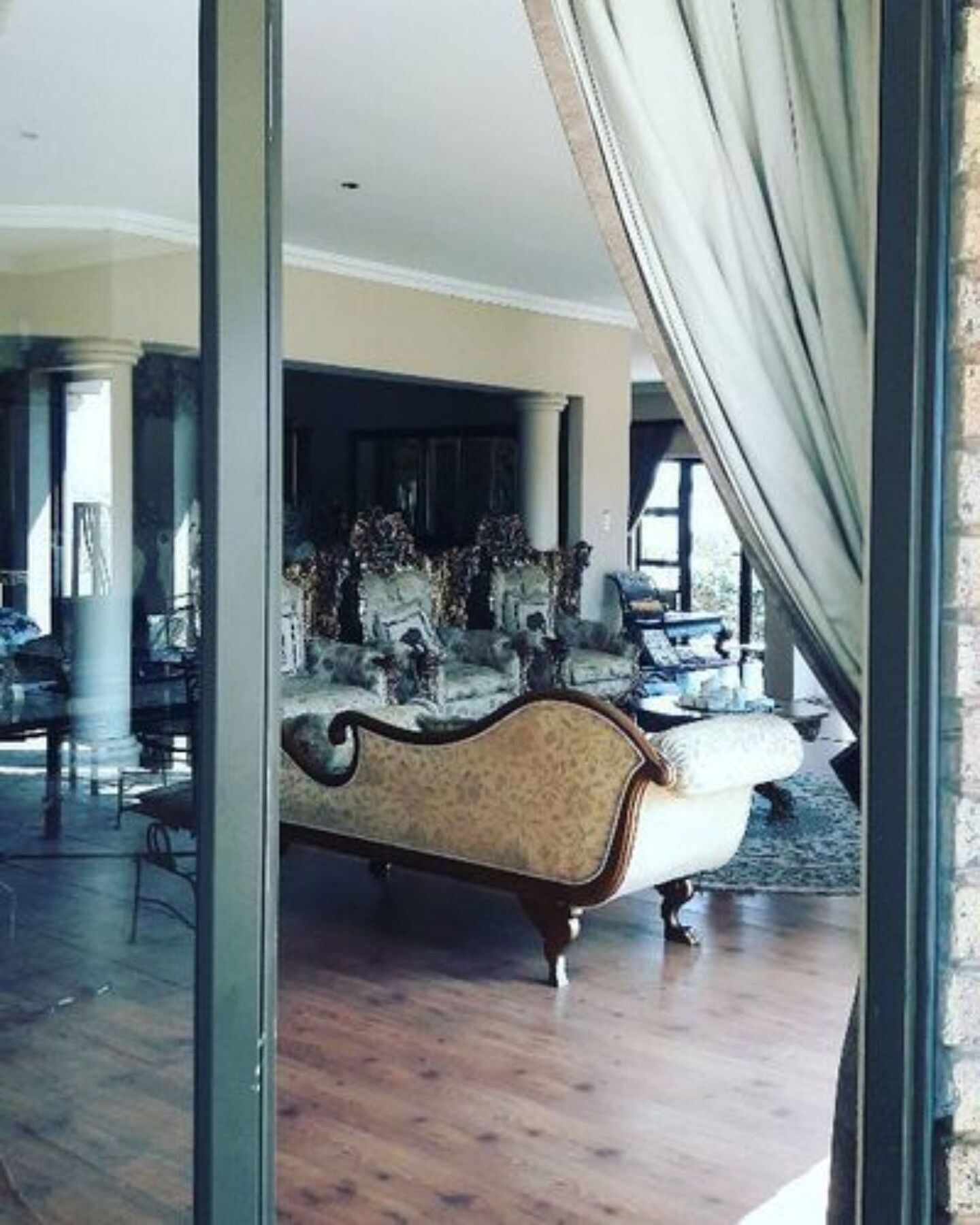 Budias Guest House Kempton Park Esterno foto